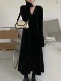 Women's Vintage Velvet Black Long Dress Elegant V-Neck A-Line Dresses Casual Chic Prom Party Robe Winter Fashion New