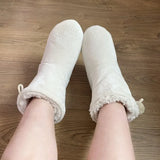 Womens Home Slipper Boots Winter Warm Fuzzy Indoor Fur Ball Contton Plush Non Slip Grip Fluffy Female Floor Shoes Flat Ladies