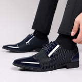 Trending Classic Men Dress Shoes For Men Oxfords Patent Leather Shoes Lace Up Formal Black Leather Wedding Party Shoes